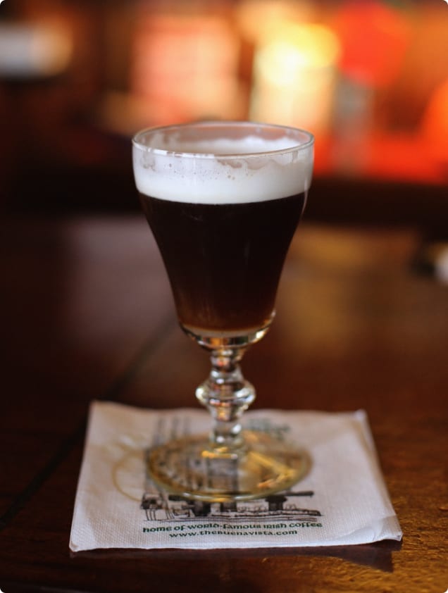 Cocktail lifestyle image
